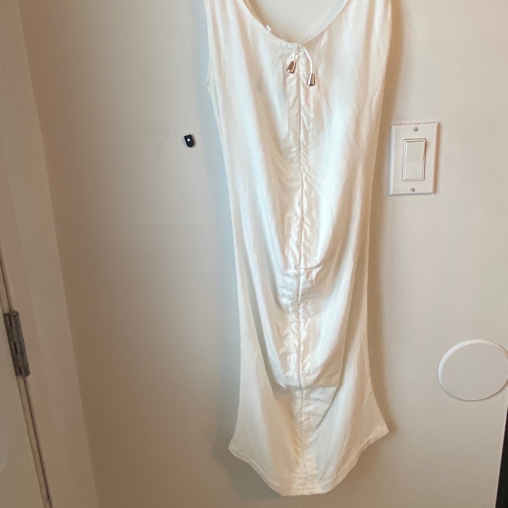 Fitted white dress